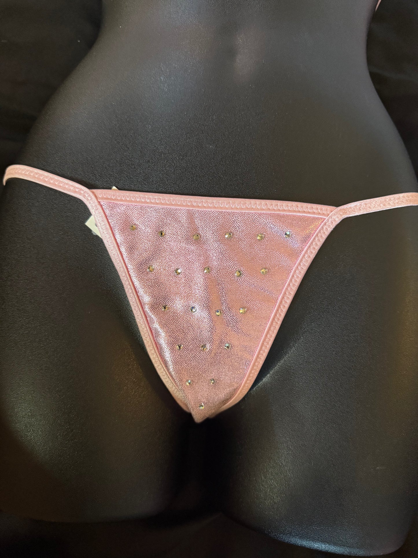1041LR Wide Front Rhinestone Y Back Thong