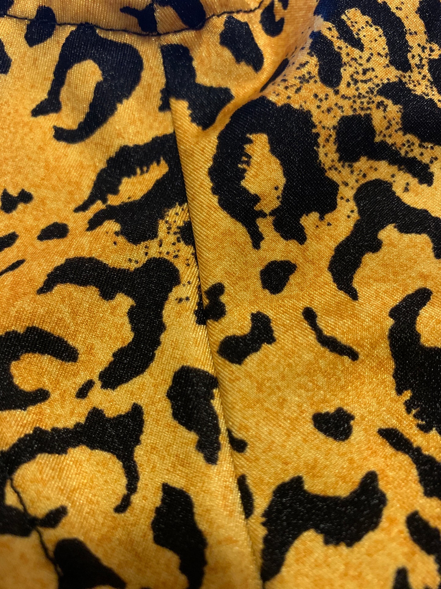60M scrunch booty shorts-The Edge OK