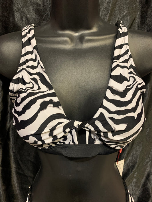 637-6507 Keyhole Bralette Top-The Edge OK