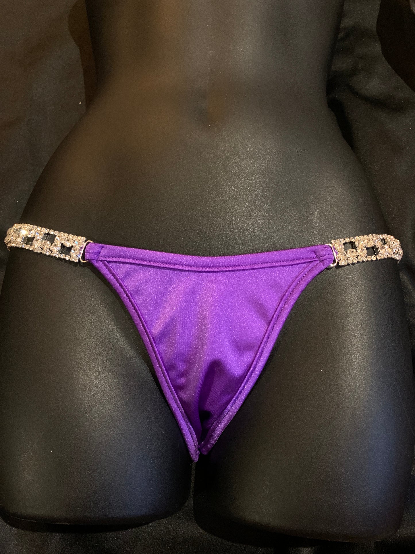 115M/H Micro bottom w/ Rhinestone Connectors-The Edge OK